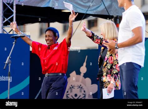 Loretta claiborne special olympics athlete hi-res stock photography and ...