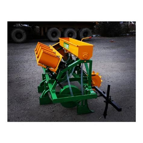 Small Agricultural Machinery Maize Multi Crop Planter Rows At Rs