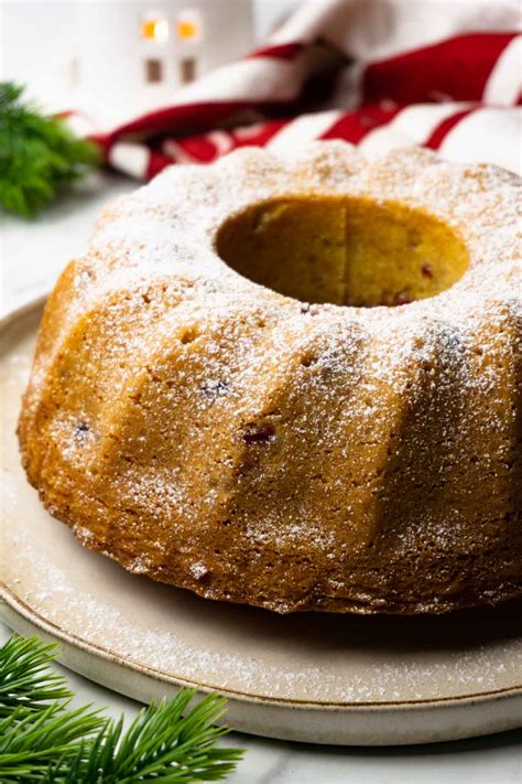 Christmas Bundt Cake Sugar Pursuit