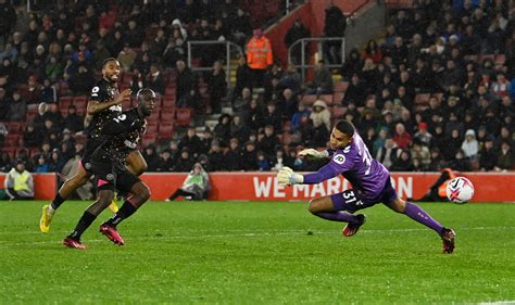 Southampton Vs Brentford Hiyasarena