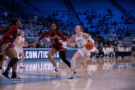 No 17 Unc Womens Basketball Earns 68 39 Win Over Elon