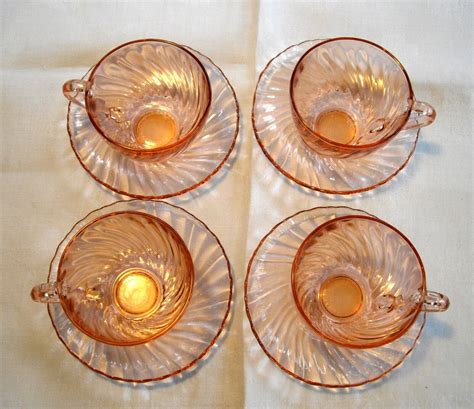 Vintage Glass Arcoroc France Rosaline Pink Swirl Teacups Saucers