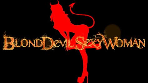 Milf Flashing Pussy Search Xvideos