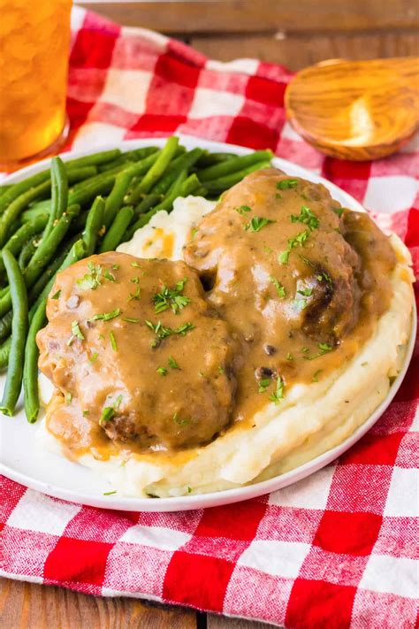 Slow Cooker Salisbury Steaks With Gravy