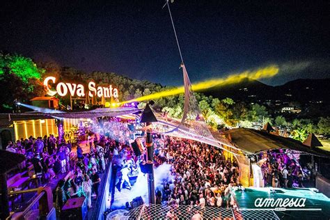 Woomoon At Cova Santa Ibiza A Complete Party Experience In The Hills