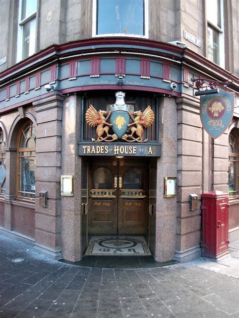 Trades House Bar Entrance Doorway To A Pub In Dundee Flickr