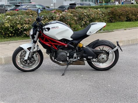 Купить б у Ducati Monster 796 инжектор 6 передач в Санкт Петербурге белый naked bike 2012 года