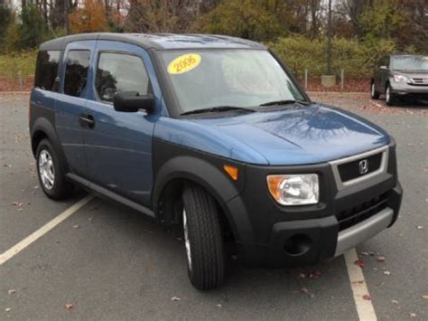 2006 Honda Element LX AWD Data, Info and Specs | GTCarLot.com