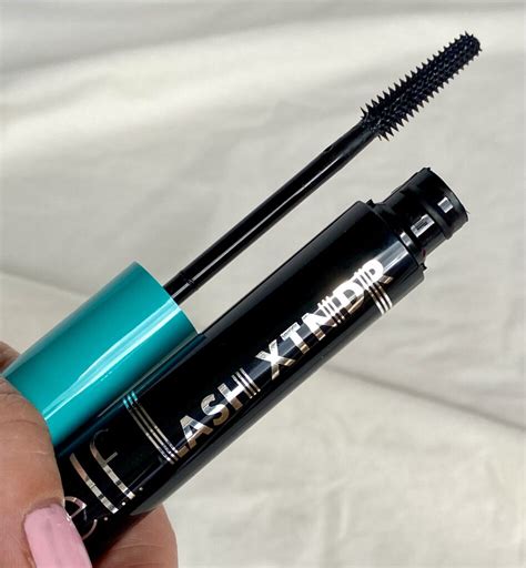 Elf Lash XTNDR Tubing Mascara Review + before and after ...