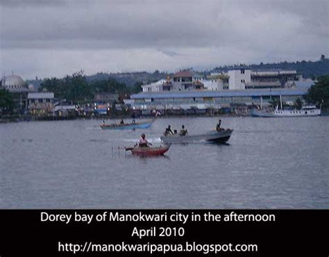 Manokwari Papua Ecotourism: Manokwari bay in the afternoon