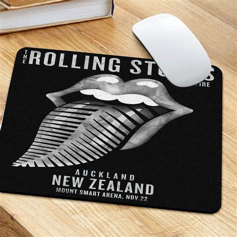 The Rolling Stones 14 On Fire New Zealand Mouse Pad In 2021 Rolling