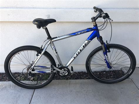 Trek 4300 Bluesilver Mountain Bike Only 2 Left Read Ad First For Sale