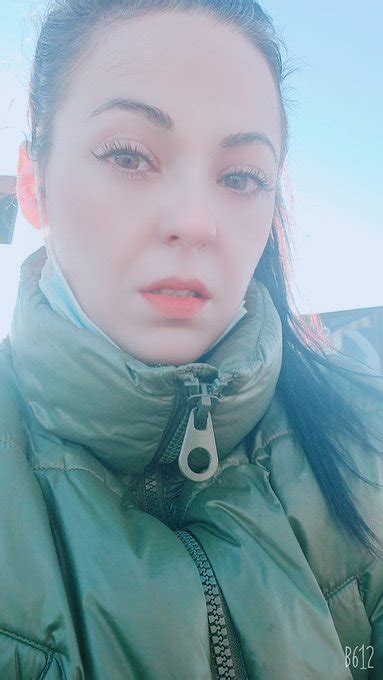 TW Pornstars Nicol Hot Professional Webcam Model Popular Pictures