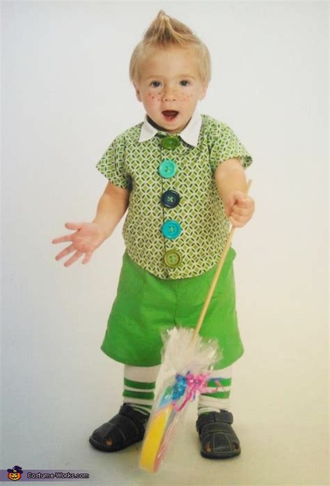 Creative DIY Costumes - The Lollipop Guild - Worlds Cutest Munchkin ...