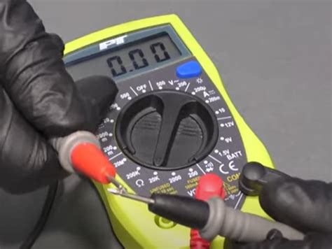 How To Test A Fuse With A Multimeter Tips From Real Mechanics A Auto