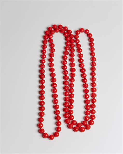 JL139 Vintage Red Bead Necklace On The Square Emporium