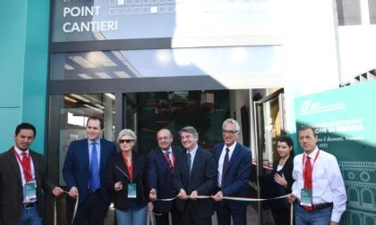 Brescia Inaugurato Un Nuovo Infopoint Di Rete Ferroviaria Italiana