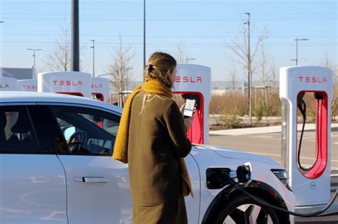 Los Supercargadores De Tesla Abiertos En La Red De Chargemaps