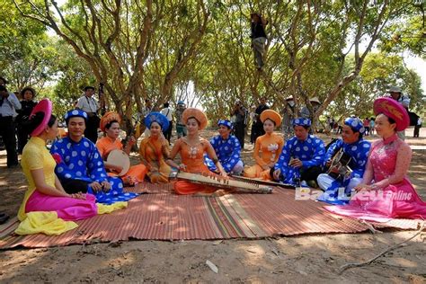 5 Day Ho Chi Minh Cao Dai Temple Cu Chi Tunnel My Tho Highlight