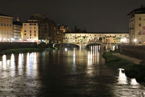 Ponte Vecchio Bridge in Florence at Night Editorial Stock Photo - Image ...