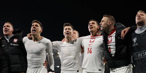 Eurocopa Kiwior escudero de Lewandowski en Polonia señalado tras la