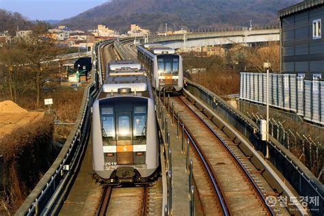 열차한컷 인천대공원 오가는 인천 2호선 경전철