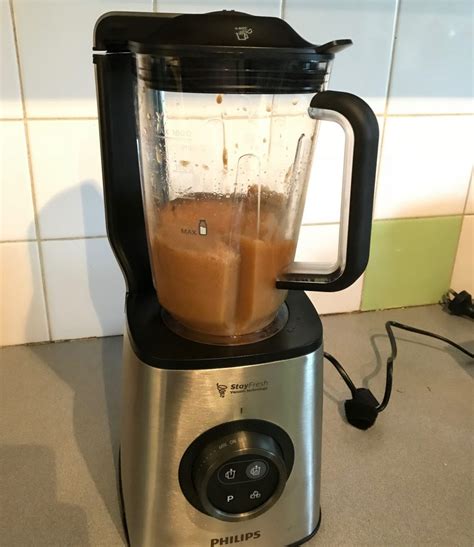 Blending Reinvented Introducing The Philips Vacuum Blender Harvey Norman