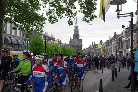 Friese Elfsteden Rijwieltocht Vrije Inschrijving Fietselfstedentocht