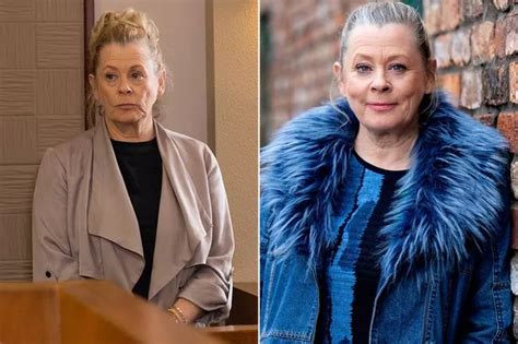 Itv Coronation Street Fans Fume At Soap Bosses For Ruining Long