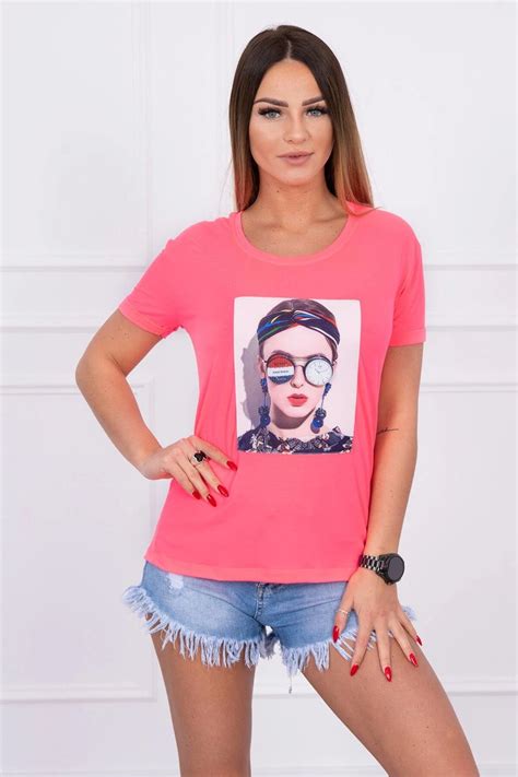 Blouse With A Woman S Graphics Pink Neon Bluzki Hurtownia Kesi