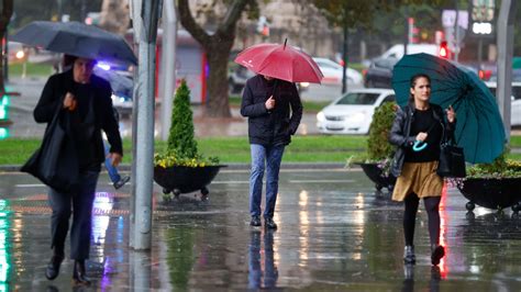 Las Lluvias En Baleares Activan Las Sirenas Por Desbordamientos