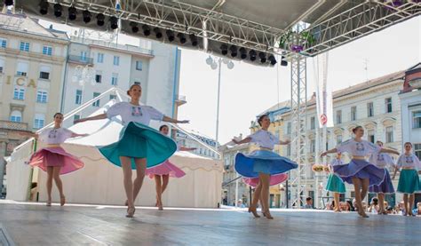 48 međunarodna smotra folklora Selo hr