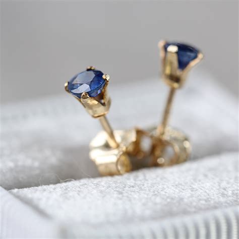 SINGLE Sapphire Stud Earring Unisex Blue Sapphire Stud Earring