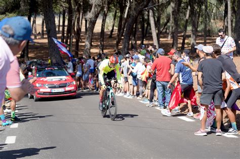 X etapa de la Vuelta Ciclista a España con una contrarreloj por las