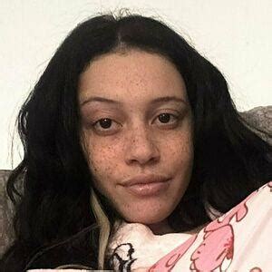 Justine Bean Nude OnlyFans Leaks