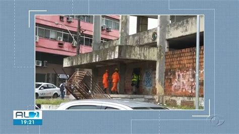 Corpo é encontrado em prédio abandonado no centro de Maceió Alagoas G1