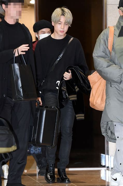 BTS Jimin's elegant airport fashion is highlighted by Japanese fashion ...