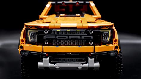 LEGO Technic 42126 Ford F-150 Raptor review and gallery