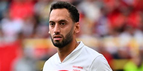 Calhanoglu Inzaghi Ora Trema Il Mal Di Pancia Frattesi E La Questione