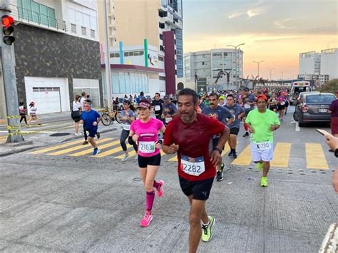 Más de 3 mil personas participaron en la Carrera Internacional del