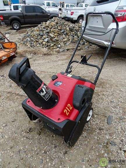 Toro Ccr 3650 Snowblower Gas 20in Width Roller Auctions