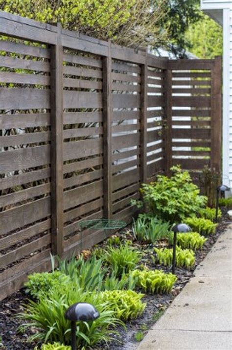 Unique Garden Fence Decorating Ideas To Beautify Your Outdoors