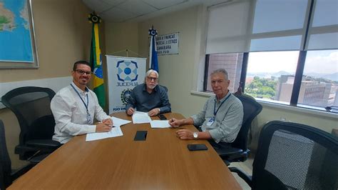 Prefeitura de Pinheiral assina Termo de Cooperação que oficializa a