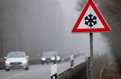 Baden Württemberg Wetterdienst warnt vor Glätte und Schneeregen