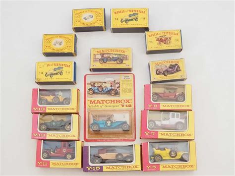 Lot 98 - A group of vintage MATCHBOX MODELS OF