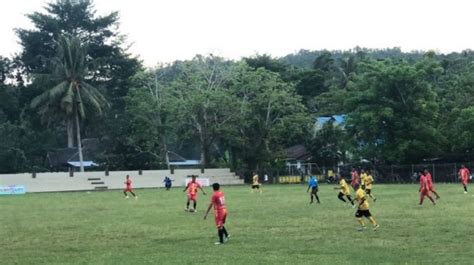 Melihat Kampung Sepak Bola Tulehu Maluku Anak Baru Lahir Langsung