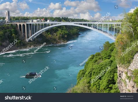 Rainbow Bridge Niagara Falls Usa Stock Photo 10836763 | Shutterstock