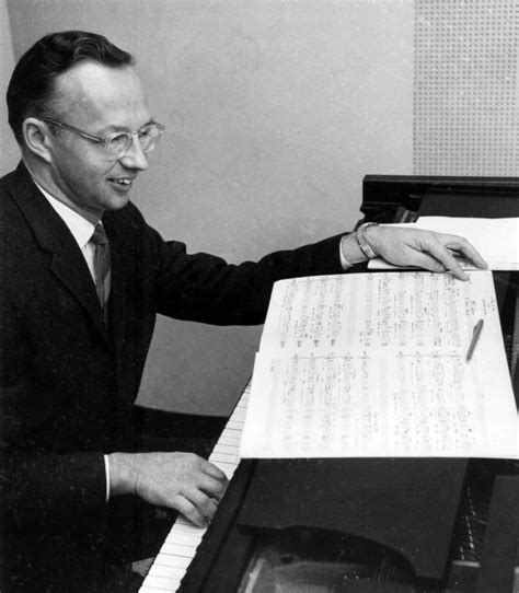 Leslie Bassett Pulitzer Prize Winning Composer Dies At 93 The New York Times