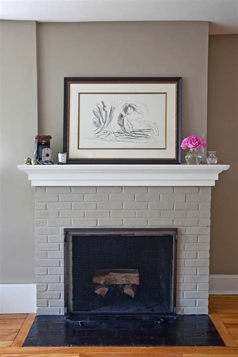 Paint Colors That Go With Red Brick Fireplace