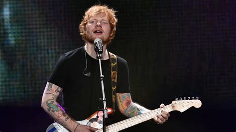 Ed Sheeran lanzó su nuevo álbum Subtract y la crítica lo elogia